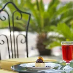 Hotel Sinatra