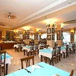 Szálloda Sinatra Kemer