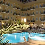 Sinatra Hotel 4*