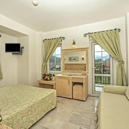 Sinatra Szálloda 4*