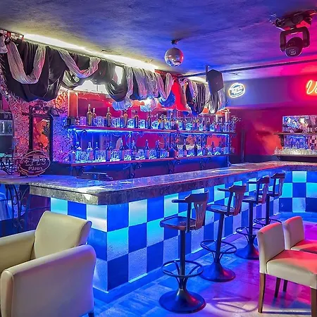 Hotel Sinatra 4*