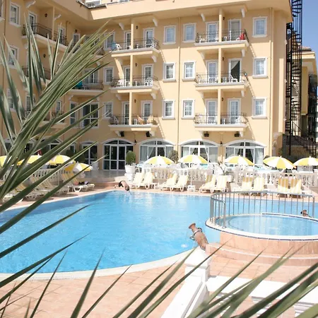 Sinatra Szálloda Kemer