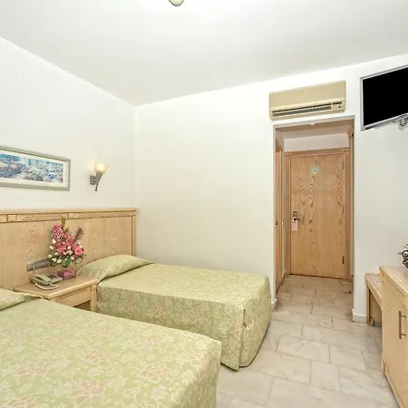 Ξενοδοχείο Sinatra 4*