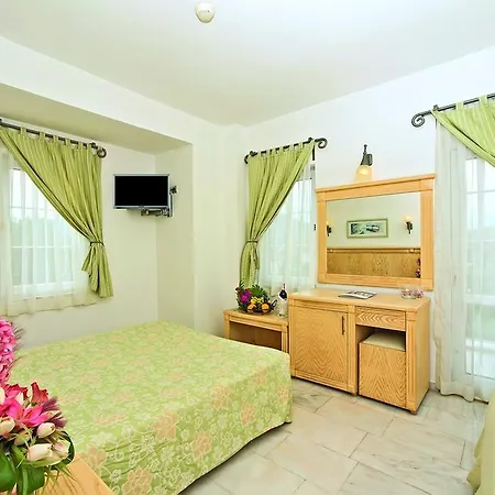 Sinatra 4* Κεμέρ