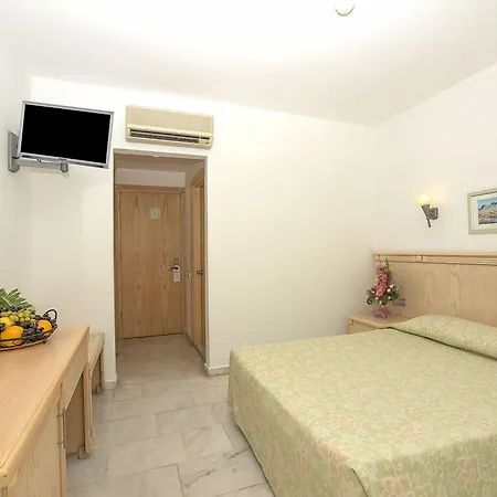 Sinatra Ξενοδοχείο 4*